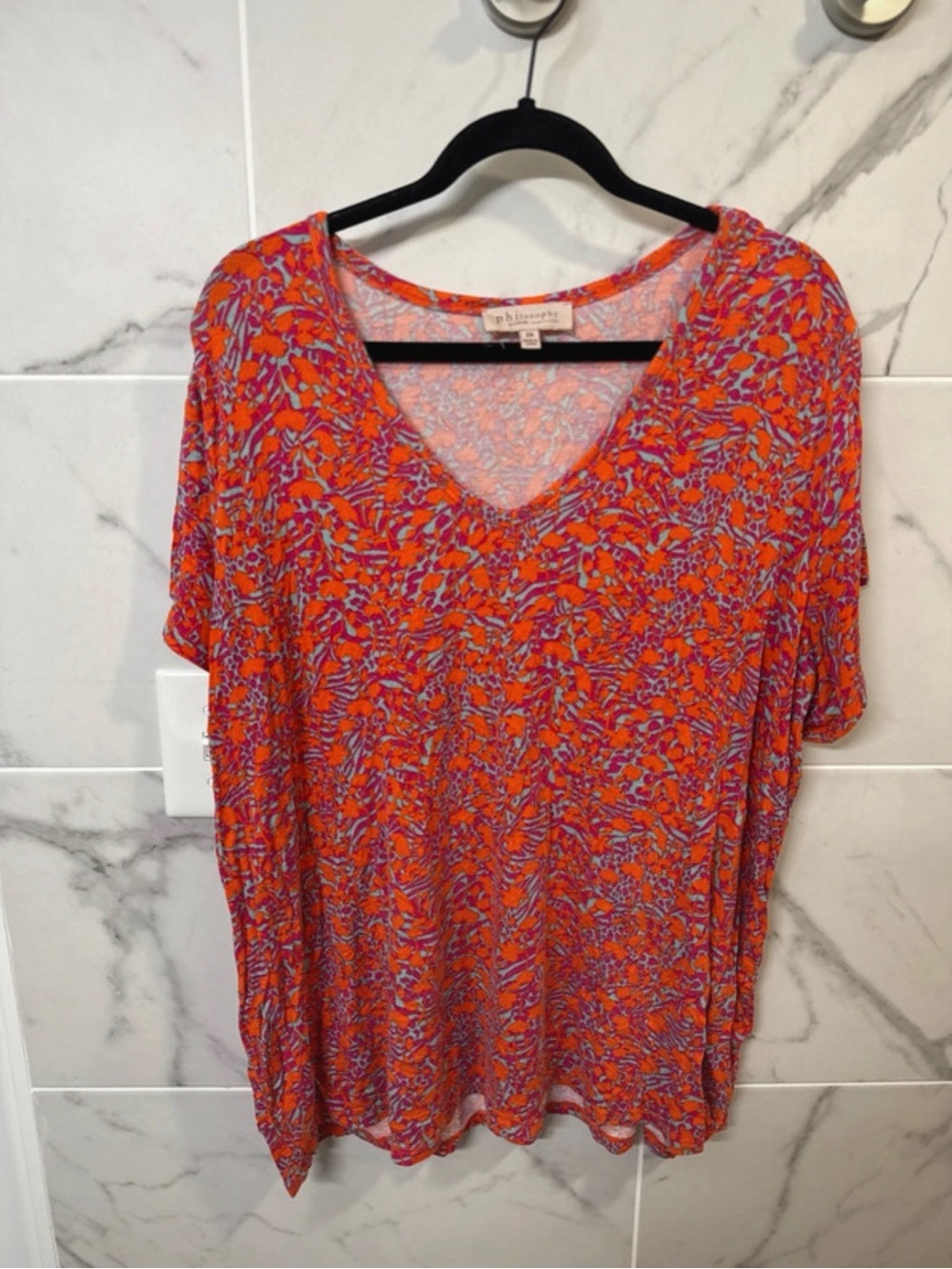 Philosophy Bright Orange & Pink Floral V-Neck Short Sleeve Top